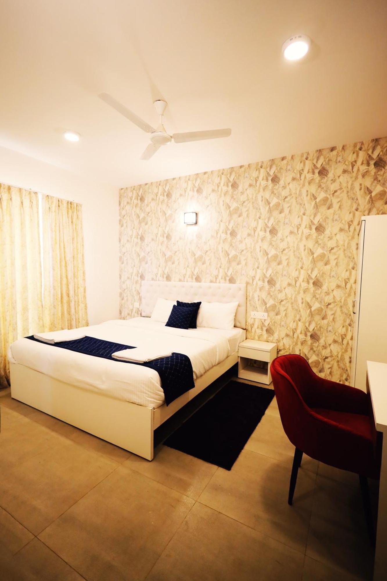 Hotel Asta By Avim